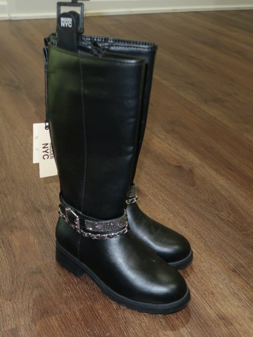 NWT Girls Madden NYC Black Silver Chain Detail Tall Faux Leather Boots 1 Youth